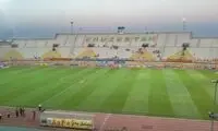 آماده‌سازی چمن توسط استقلال برای جدال با پرسپولیس