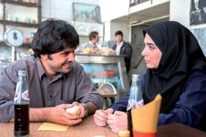 خودنمایی یاسمنِ لحظه گرگ‎‌ومیش با یک تیپ خاص