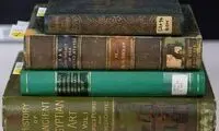 این کتاب‌ها به راحتی می‌توانند شما را بکشند!