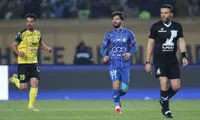 عاشقانه ستاره استقلال با حسینی جلو چشم ساپینتو