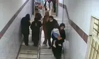 صحنه دزدیدن گوشواره نوزاد در بیمارستان کرمانشاه! 