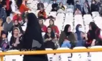 حضور تعدادی از بانوان ایرانی در ورزشگاه آزادی
