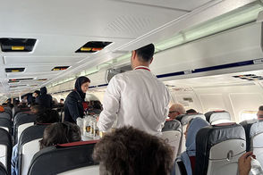 تصاویر هولناک از سقف شکافته هواپیما در یک پرواز داخلی