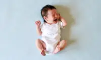 آیا هر گریه نوزاد به معنی گرسنگی است؟