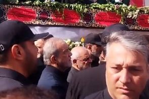 حضور رئیس‌جمهور در تشییع پیکر شهدای جنگ