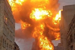 اسرائیل نیروگاه برق یمن را به شدت بمباران کرد