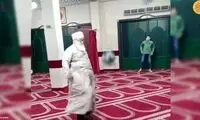 جنجال فوتبال بازی‌کردن یک امام‌جماعت در مسجد!