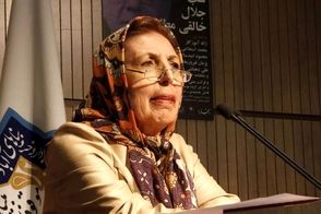 دکتر ژاله آموزگار: ایران باید بدرخشد، چون لیاقتش را دارد
