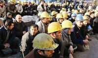 فیلم بی احتیاطی عجیب یک کارگر با سیگاری بر لب