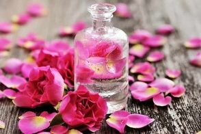 رونمایی از لوکس‌ترین گلاب ایرانی در دبی!