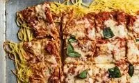 طرز پخت پیتزا ماکارانی؛ یک ترکیب هیجان‌انگیز