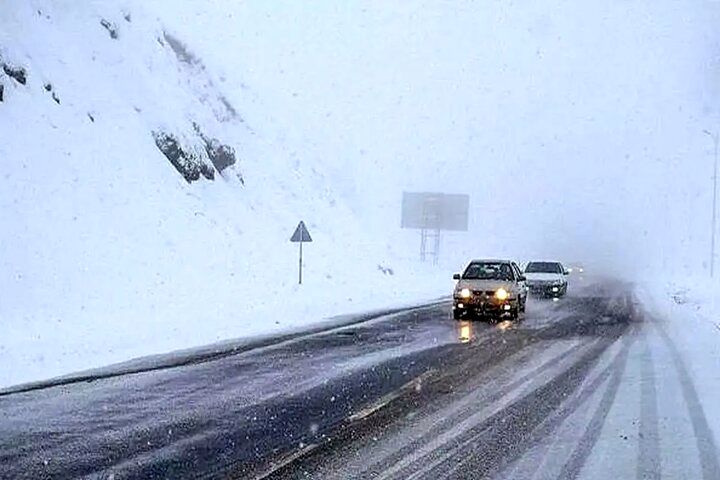 بارش برف و بوران در روستاهای مرزی شهرستان چالدران