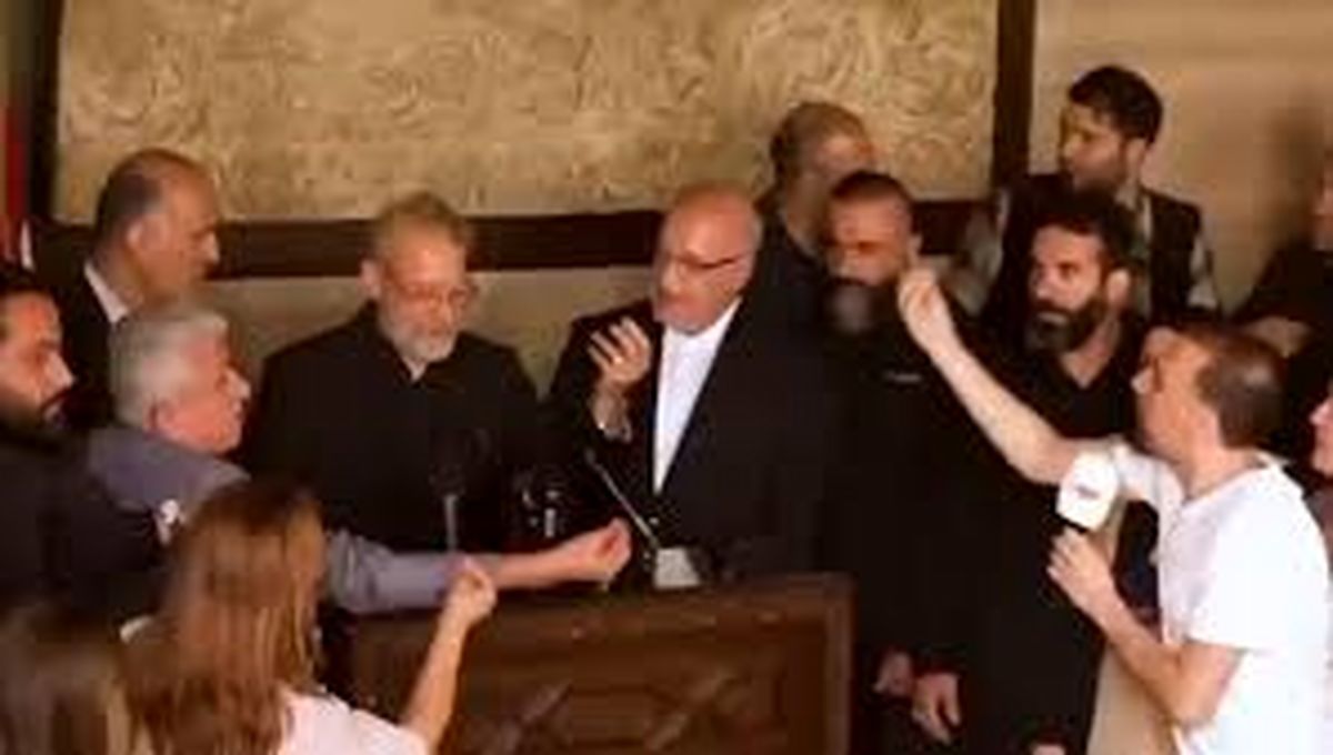 رفتار زشت خبرنگار لبنانی با دبیر شورای عالی امنیت ایران