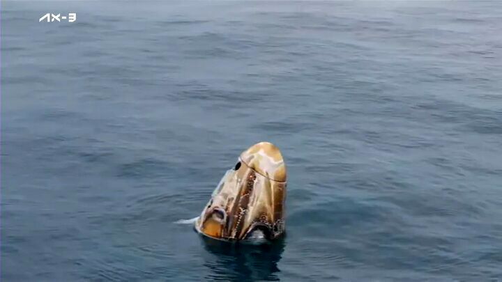 فرود عجیب فضانوردان در اقیانوس اطلس 
