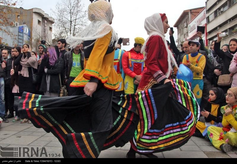 درخواست جالب برای گسترش اجرای رقص‌های خیابانی در ایران