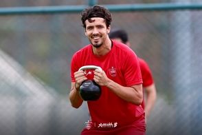 خرید خارجی پرسپولیس مانند یک لیدر شعار خواند