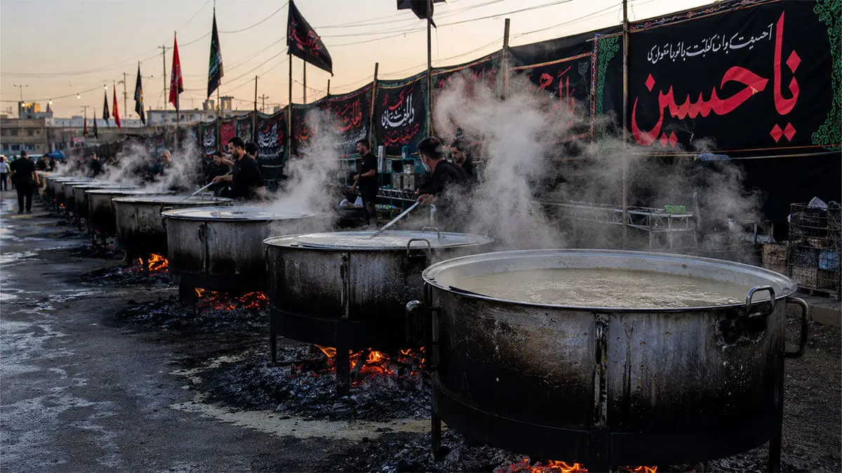 نذری باکلاس قمی‌ها در روز تاسوعا و عاشورا