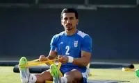 تصاویری از اعضای تیم ملی ایران مقابل سفارت آمریکا
