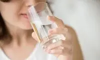 روزانه چقدر باید آب بخوریم؟