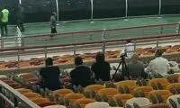 ساپینتو از روی صندلی تکان نخورد!