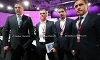 عکس یادگاری دایی و مهدوی‌کیا، قبل از آغاز قرعه‌کشی