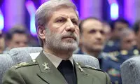 فرمانده کل ارتش: دشمن باید از منطقه بگریزد 