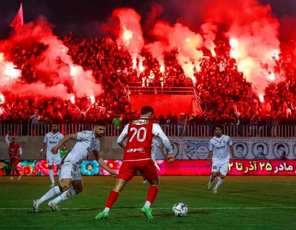   وضعیت اوستون اورونوف در پرسپولیس پیچیده شد 