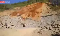 ویدئو وحشتناک گرفتار شدن چندین کارگر در معدن