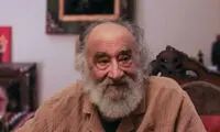 دکوراسیون خانه داریوش ارجمند که شبیه عتیقه‌فروشی است
