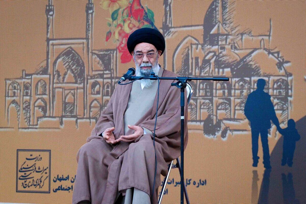   امام جمعه اصفهان: این همه خانه تاریخی نمی‌خواهیم! 