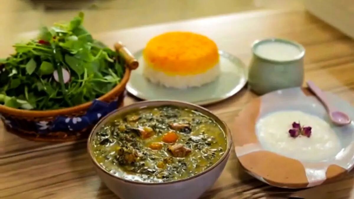   خورش اسفناج قالی؛ یک غذای اقتصادی و خوشمزه 