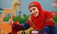 تصویری از خاله شادونه با چادر و ماسک در عزاداری