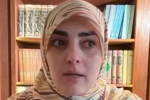 گریه مجری زن صداوسیما به خاطر پولدار نبودن!