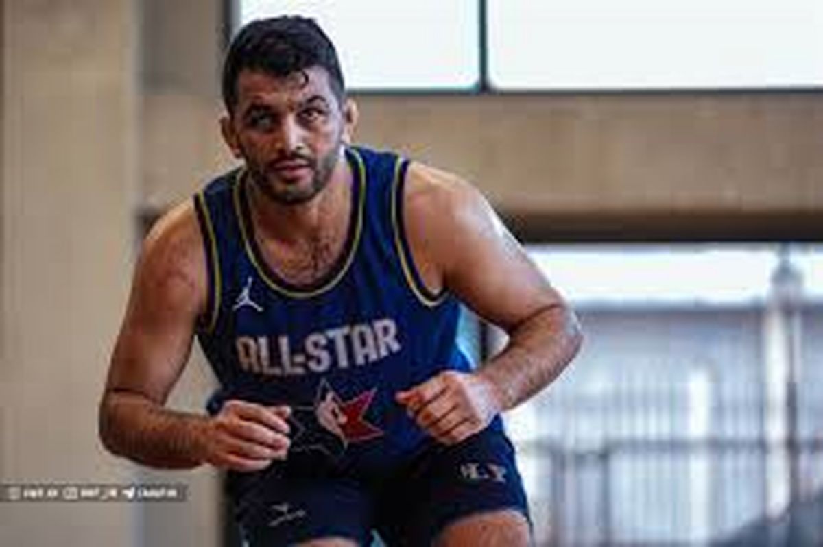 لذت تماشای دوباره کشتی حسن یزدانی؛ پیروزی 10 بر صفر بعد از 15 ماه دوری