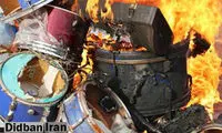 طالبان سازهاى موسیقی را به آتش کشید