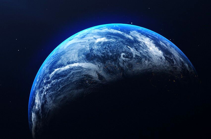 تصویر نخستین عکسی که از زمین در فضا گرفته شد
