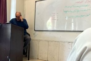 ابوطالب کلاس درس جواد خیابانی را سوژه کرد