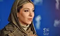 ژست جالب خانم بازیگر در جشن تولدش