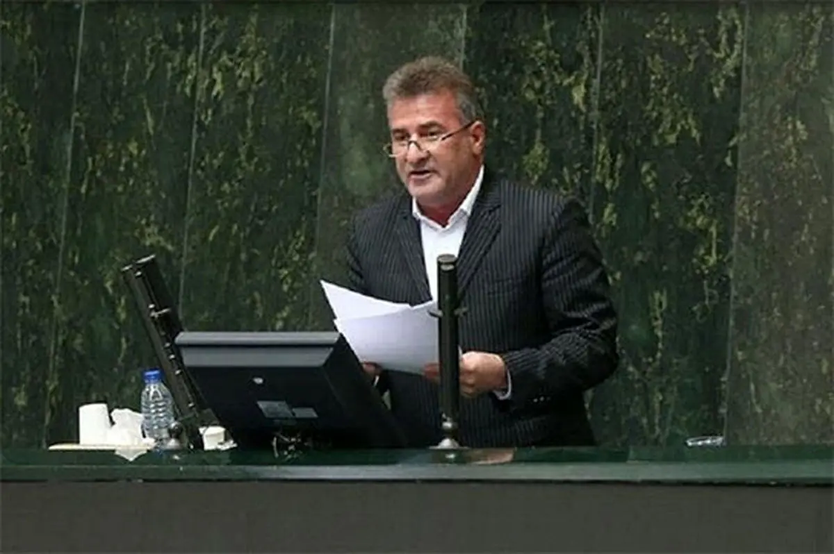 اقدام عجیب غریبِ مرغداران با جوجه‌های زنده!