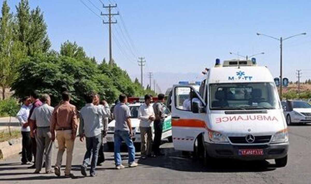 لحظه واژگون شدن آمبولانس در مازندران