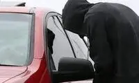 لحظه سرقت گوشی دختر جوان در وسط اتوبان حکیم