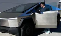غول آمریکایی ایلان ماسک این‌روزها زیر پای رضا گلزار خودمان است!
