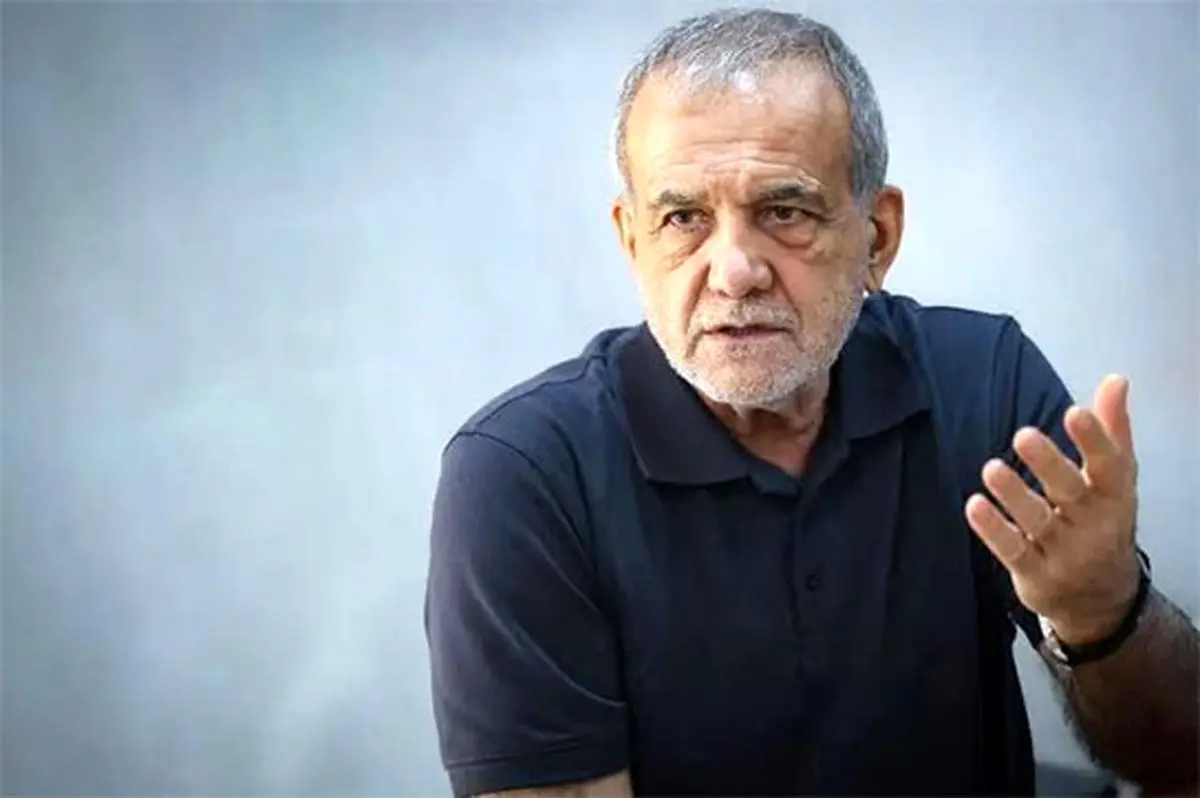 لحظه خروج عراقچی و پزشکیان از حرم حضرت علی (ع)