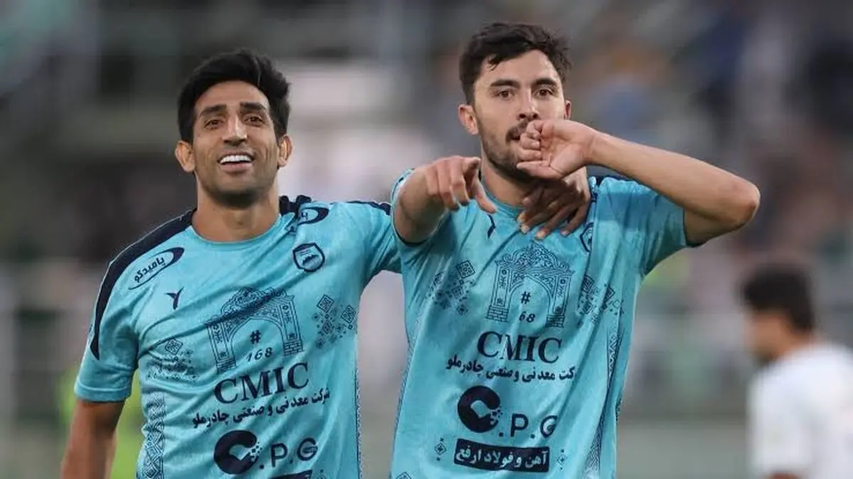 رتبه یک کنکور ارشد، مهاجم چادرملو است!