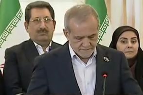 شعری که پزشکیان برای نخست‌وزیر پاکستان خواند