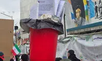 تصاویر جالب از کاردستی حاضران در 22 بهمن