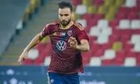 قاب یادگاری نوراللهی با قاتل پرسپولیس