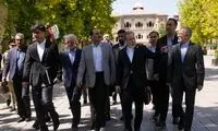 گشت و گذار عاصم منیر قبل از ترک تهران