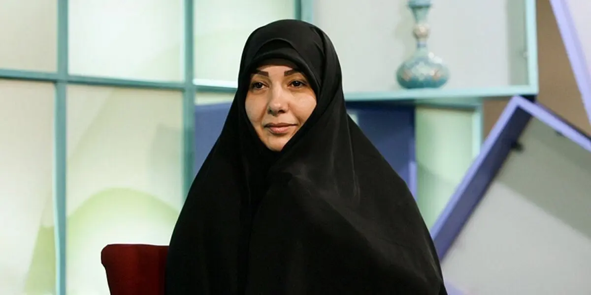 سخنرانی خانم جلسه‌ای معروف به دعوا کشیده شد