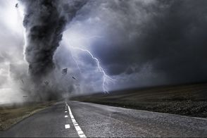 ویدئویی وحشتناک از شدت طوفان در مهاباد